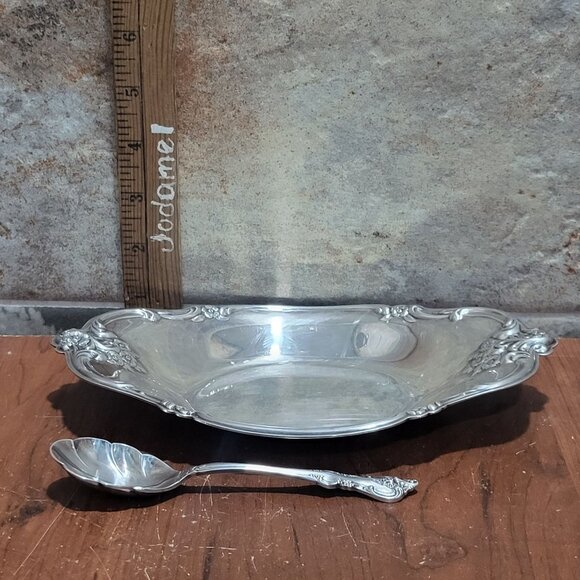 International Silver Orleans Pattern Silverplate Serving Dish Tray Spoon - Picture 10 of 12